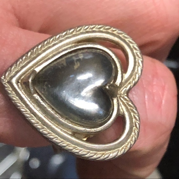 Ring Heart Shaped - Picture 2 of 7
